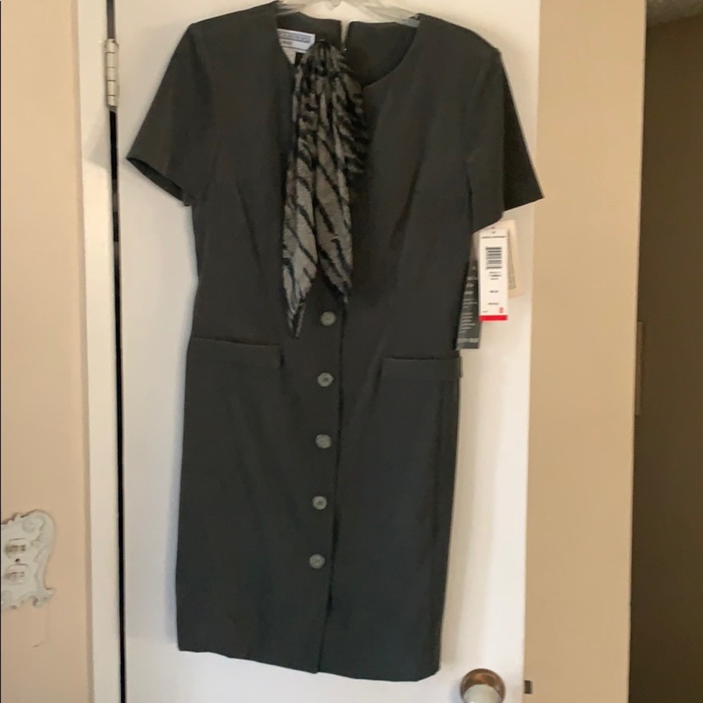 NWT Jessica Howard Petite size 8 Olive Dress